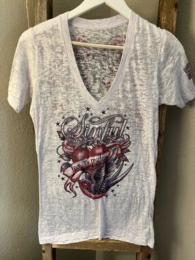 Sinful Graphic V‑Neck Tee in White with Pink and Purple Print